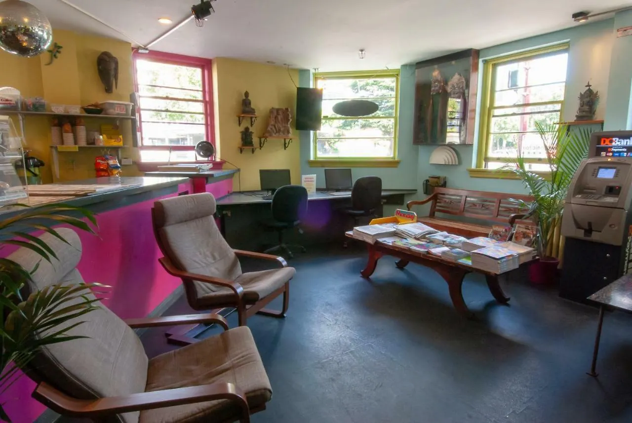 Hostel Ocean Island Inn | Backpackers | Suites Victoria