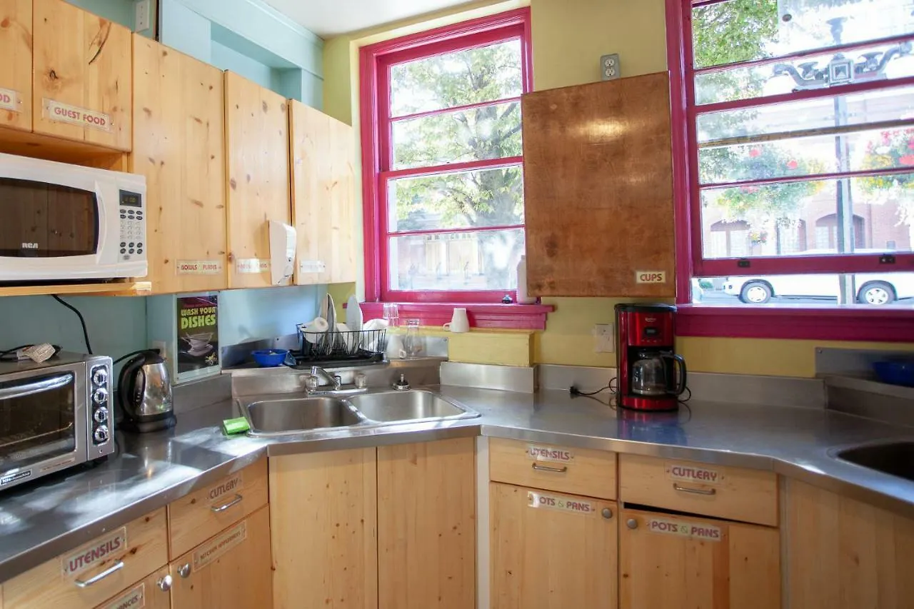 Hostel Ocean Island Inn | Backpackers | Suites Victoria Kanada